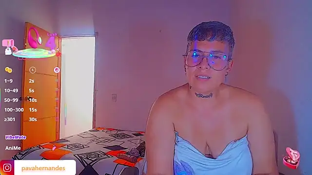 Živý XXX chat Yessi_rousse