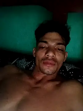 Brayanellatino's Live XXX Chat