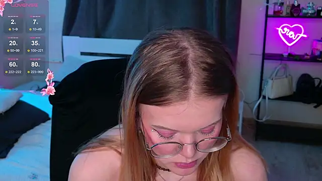 Elioraa Chat XXX live
