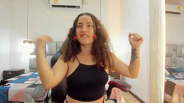 Chatroom XXX en direct de NoaMalak7