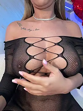 KirstieVegas Chat XXX live