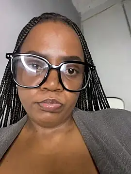 SweetLillyC Chat XXX live