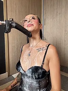 Chat +18 de ValentinaBianchi ao vivo