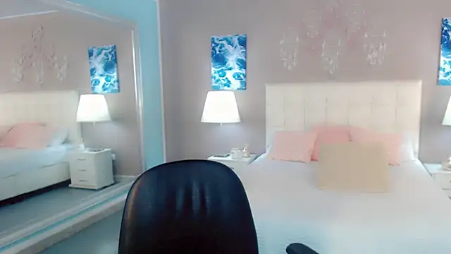 _Maddison_Ivanova_ Show Webcam