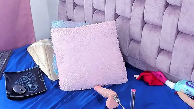 Alexa-Hunter Live XXX-Chat