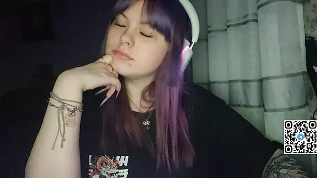 KristiBloom Live XXX-chat