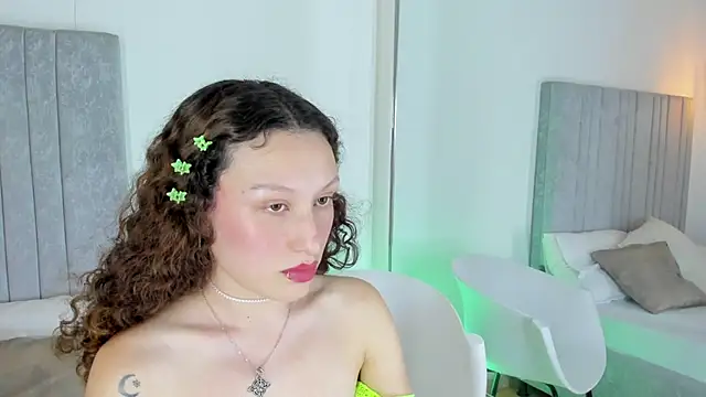 Martina_077 现场XXX聊天