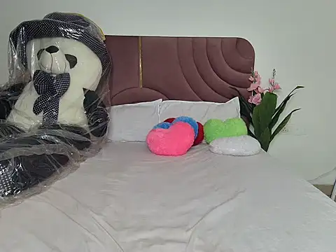 Husan-e-Jasmine Live XXX-Chat