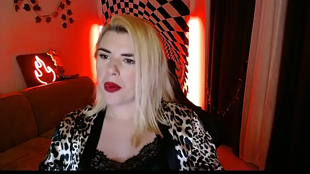 Ariana_Saint 现场XXX聊天