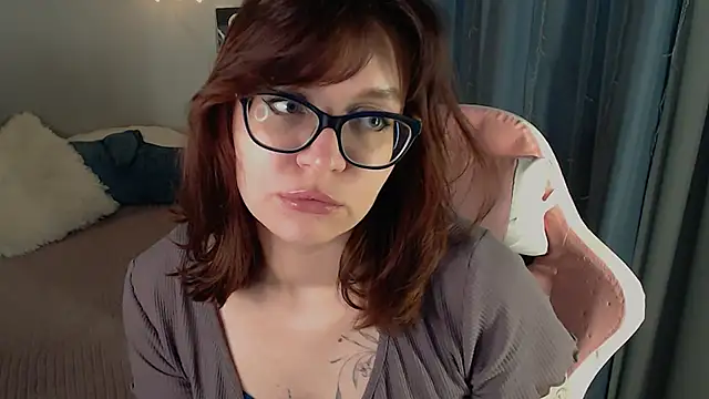 แชท XXX สดของ Milaniya_Poolys