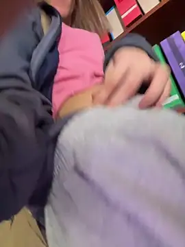 XXX chat uživo modela SweetBunnyGF