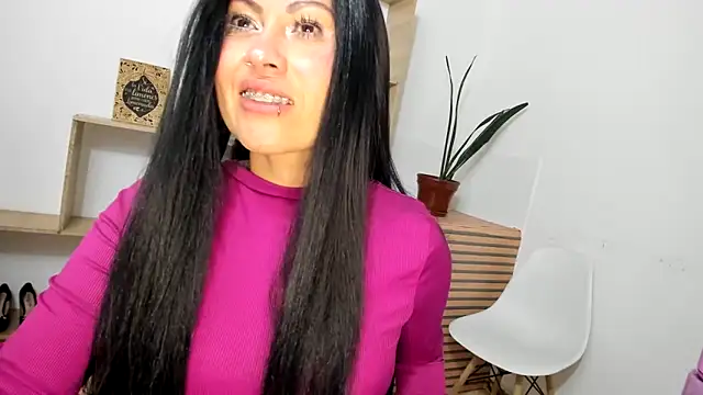 Chat +18 de Tania_mature ao vivo