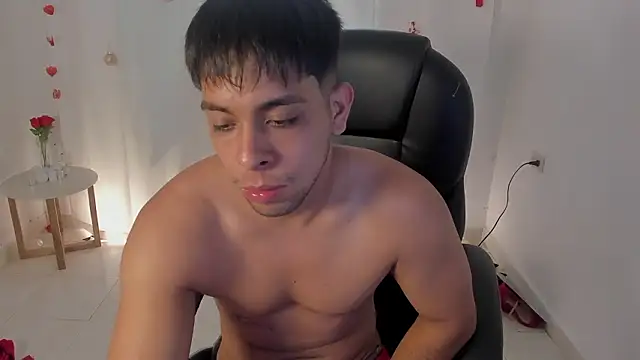 shooting_wilson Adlı Modelin Canlı XXX Sohbeti