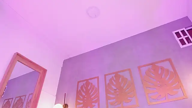 majo_rosse_'s Live XXX Chat