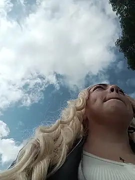 madelaine-: онлайн-секс-чат