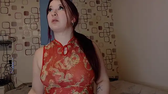 LittleChaosQueen live XXX chat