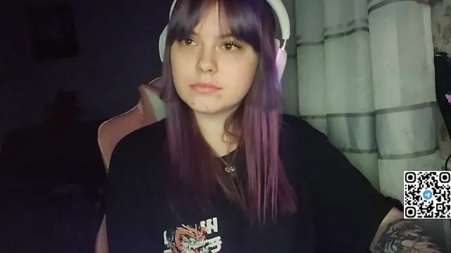 KristiBloom live XXX chat