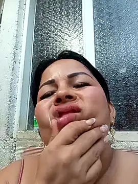 عرض كام Mother-Big-tits