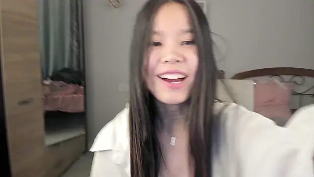 amiya_cute live XXX chat