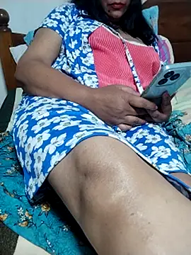 Show de webcam de tharu_sweet