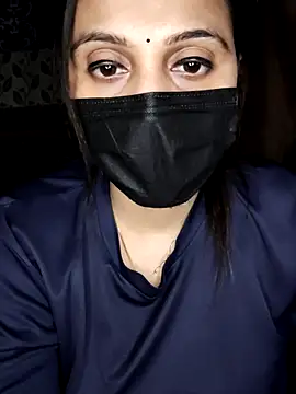 Chatroom XXX en direct de Horny_Shalu