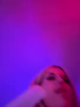 Онлайн чат XXX Steffi_Snowbunny