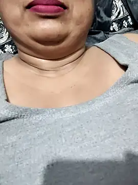 Chatroom XXX en direct de Hot_indian_Milf