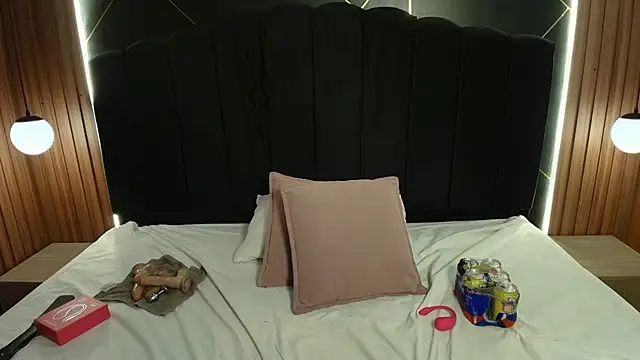 Chatroom XXX en direct de AgataThompson_