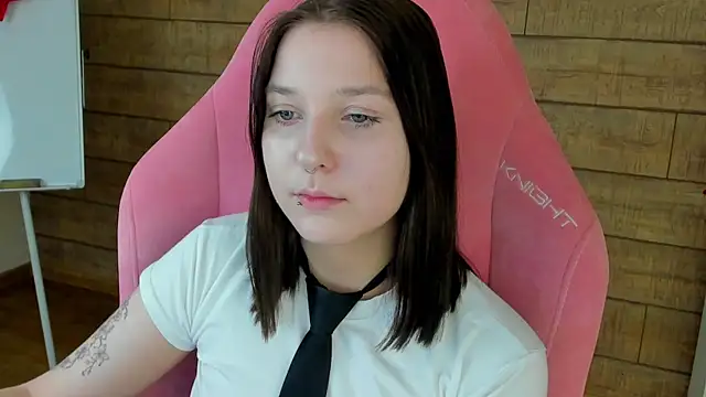 TinnaBurtonのライブXXXチャット