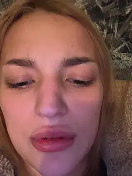 Chatroom XXX en direct de SashaPri