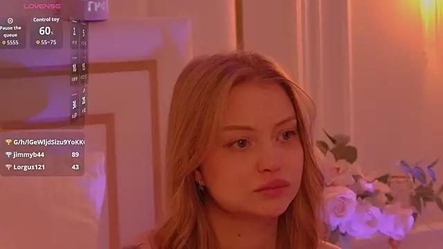 MollyHiltonのライブXXXチャット