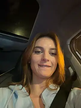 -AngelAri- – Naživo XXX chat