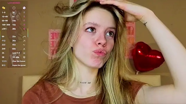 TiffinyMergist – Naživo XXX chat