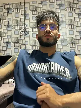 Онлайн чат XXX King_Draven3