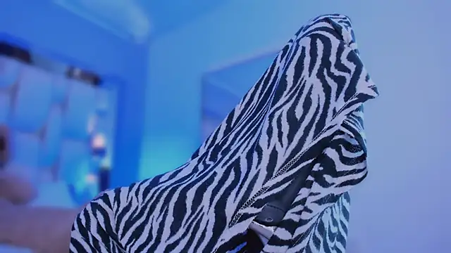 revenmiller_ live XXX chat