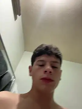 دردشة Andy12912 الجنسية المباشرة