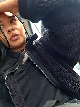 Chat +18 de Zafiro_glow ao vivo