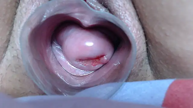 Show modela Princess_pussy01 na web-kameri