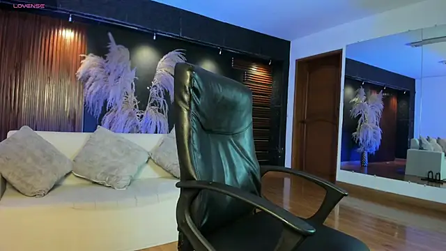 Dylann_Carter élő XXX-chatje