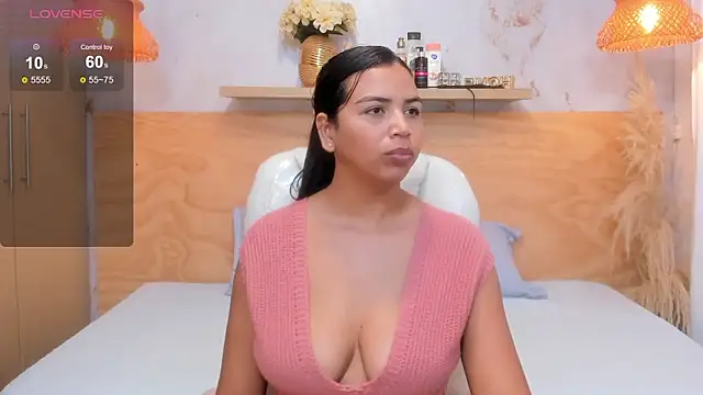 Artemisa08 élő XXX-chatje