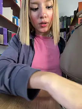 แชท XXX สดของ SweetBunnyGF