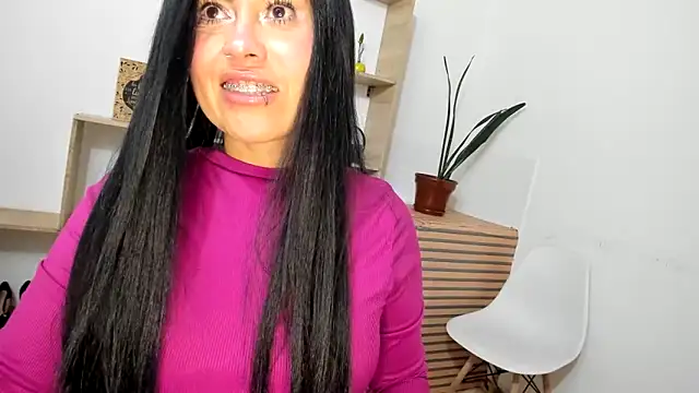 Chat +18 de Tania_mature ao vivo