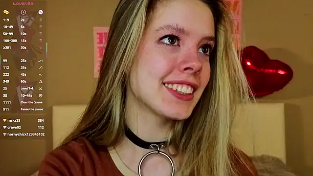 Chat +18 de TiffinyMergist ao vivo