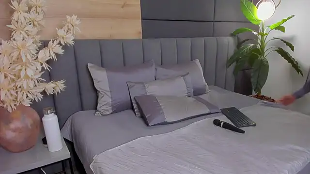 TiffanyyLam's Live XXX Chat