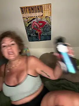 Pokazy przed kamerką – SuzyCatzz