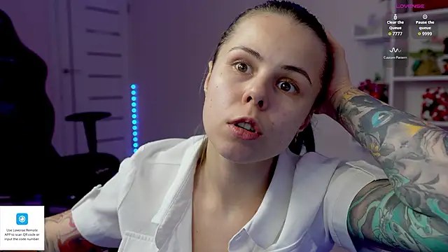 Chat XXX Live QueenAliceX