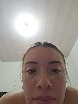 valery_mora Chat XXX live