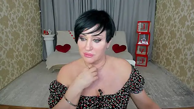 KiraTemptn Live XXX chat