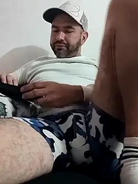 hairyandbigmannのライブXXXチャット