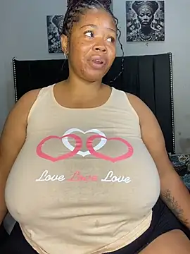 Chat XXX ao vivo de LunaCovenn